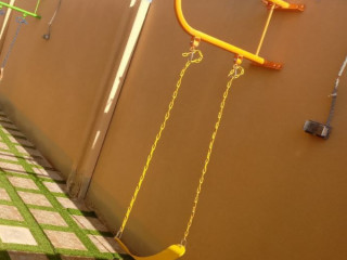 مراجيح جدارية للملاحق والممرات